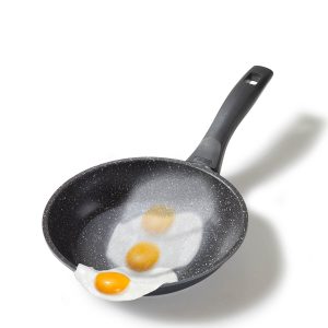 Cooking Egg with Frying Pan 20 CM